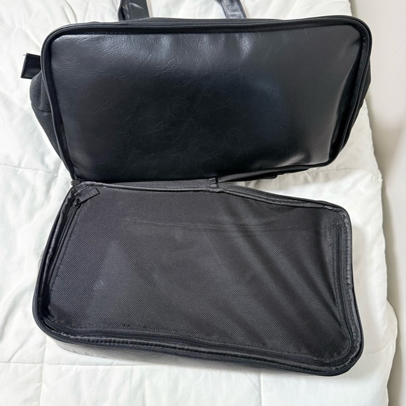 Beis Convertible Mini Weekender - Picture 4 of 4